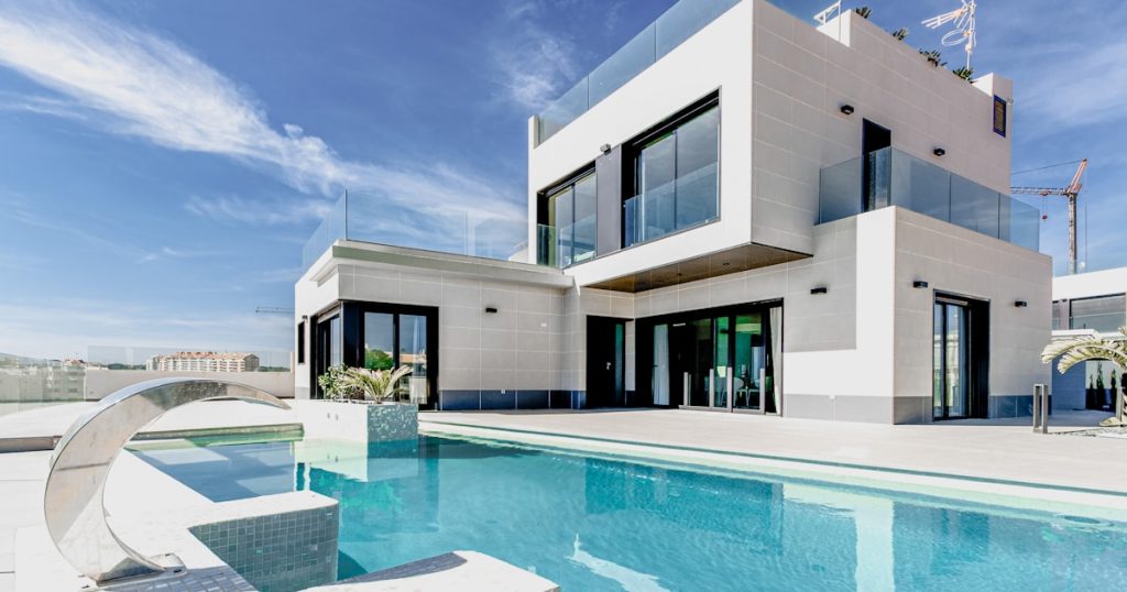 Modern Dubai luxury home exterior representing buying vs renting decision